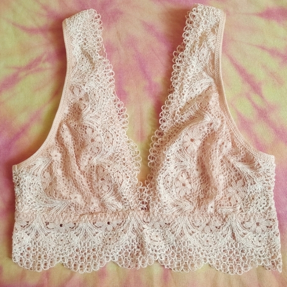 NWT Victoria's Secret Lace Bralette: Small - Picture 4 of 7